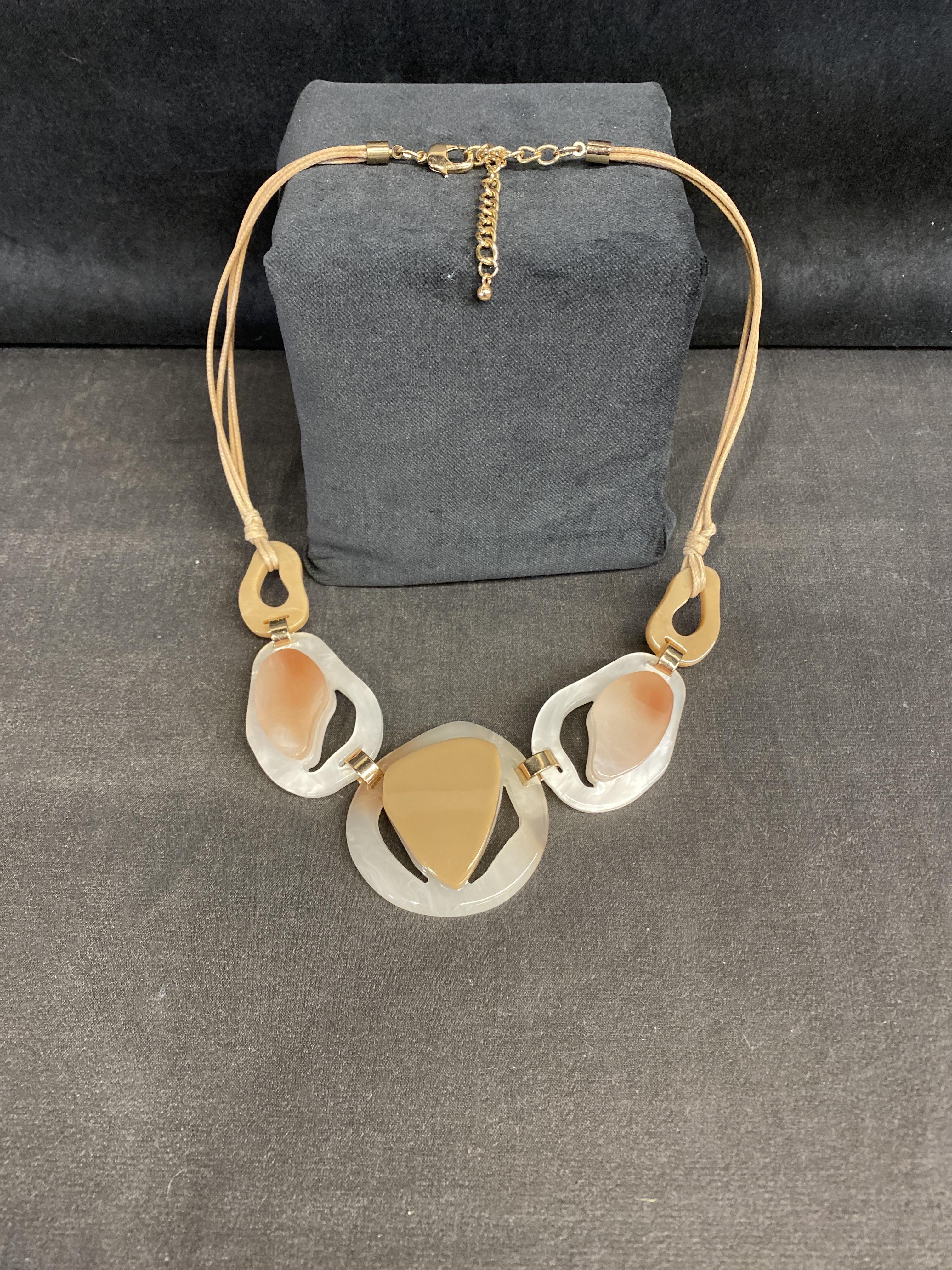Necklace – Beige Cord