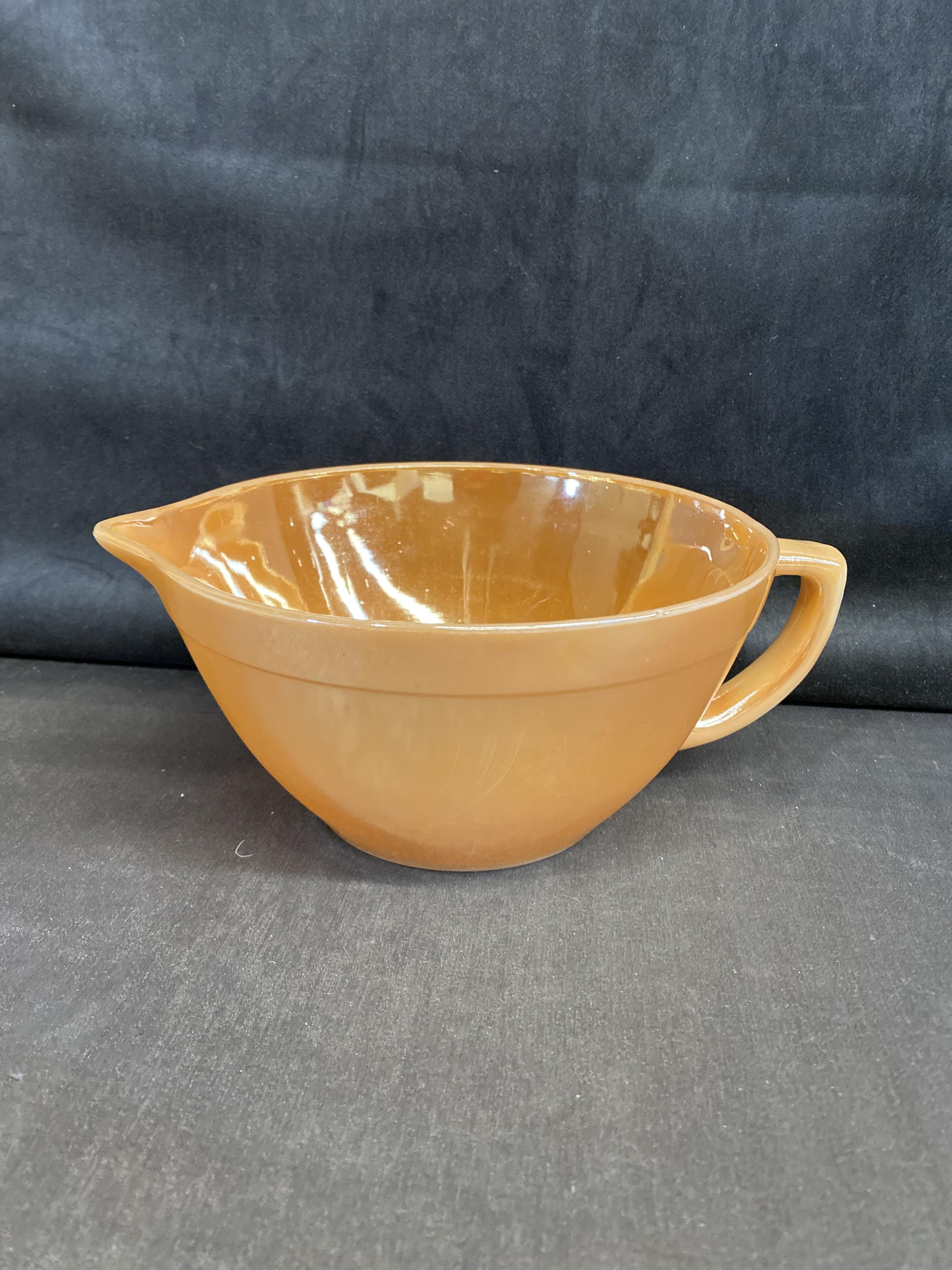 Fire King Mixing Bowl – Peach Luster