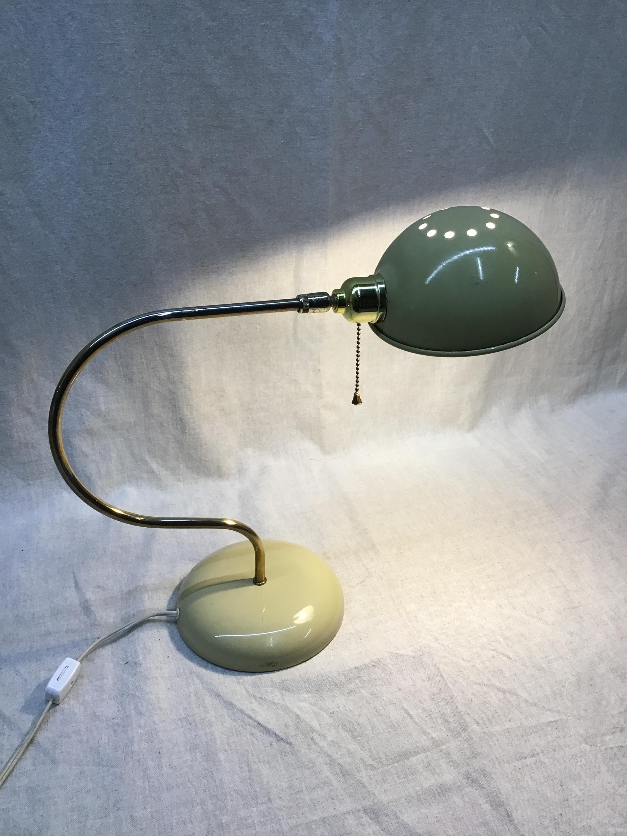 Vintage Buttermilk Metal Desk Lamp