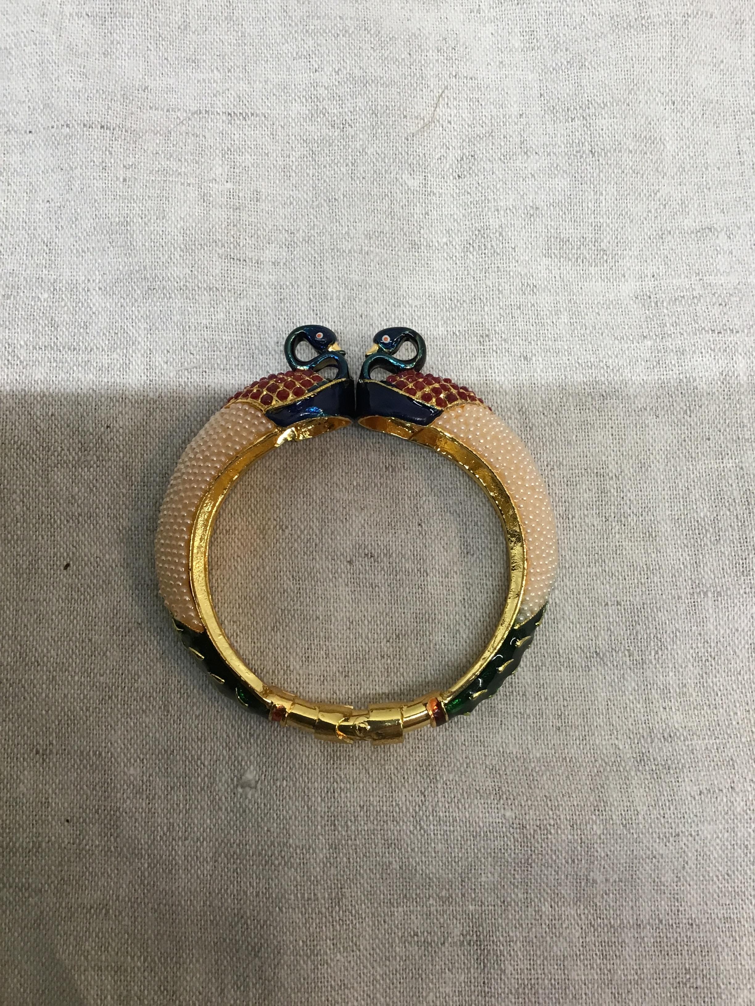 Swan Pair collapsible bangle