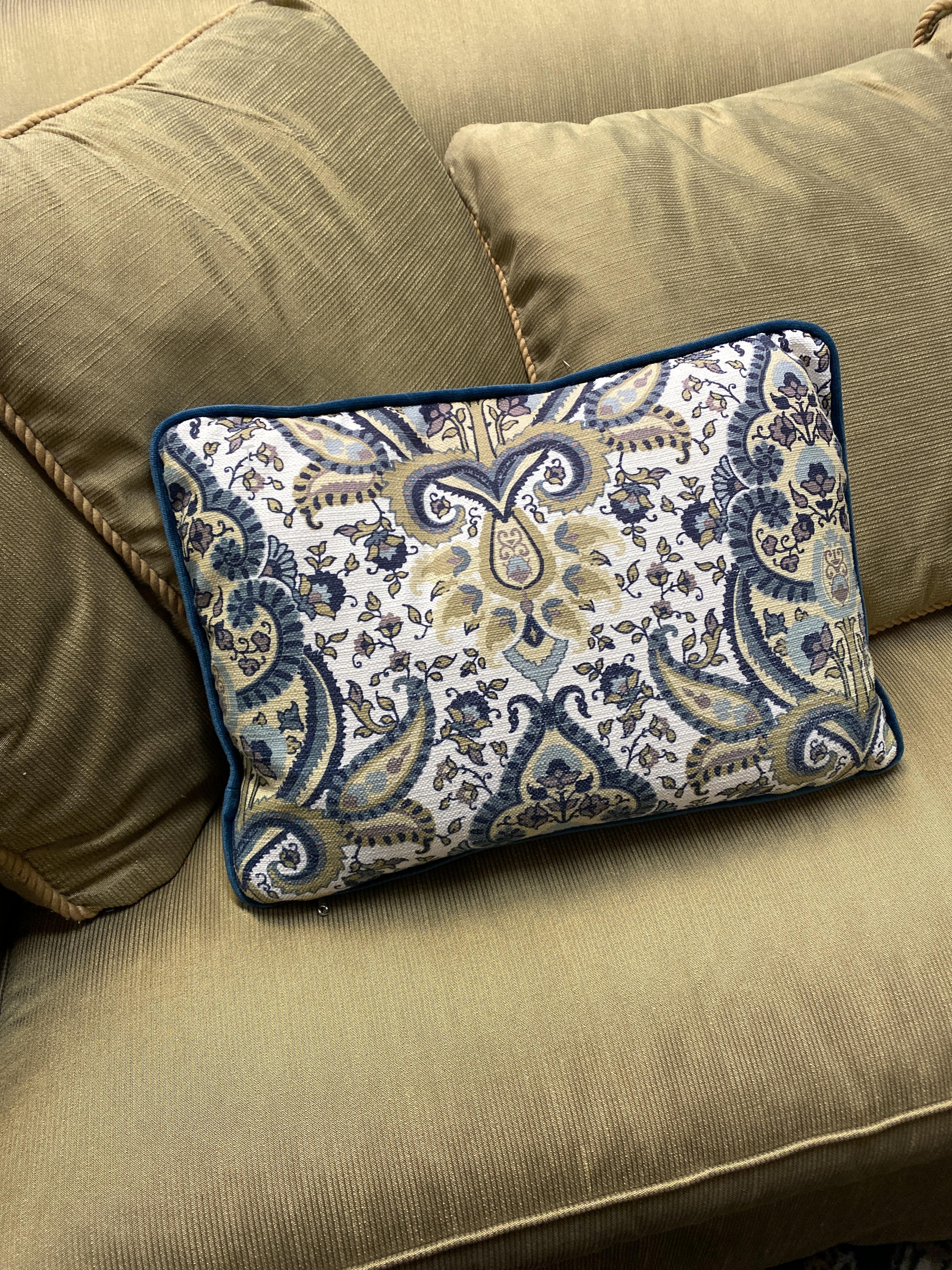 Lumbar Cushion w Feather Insert