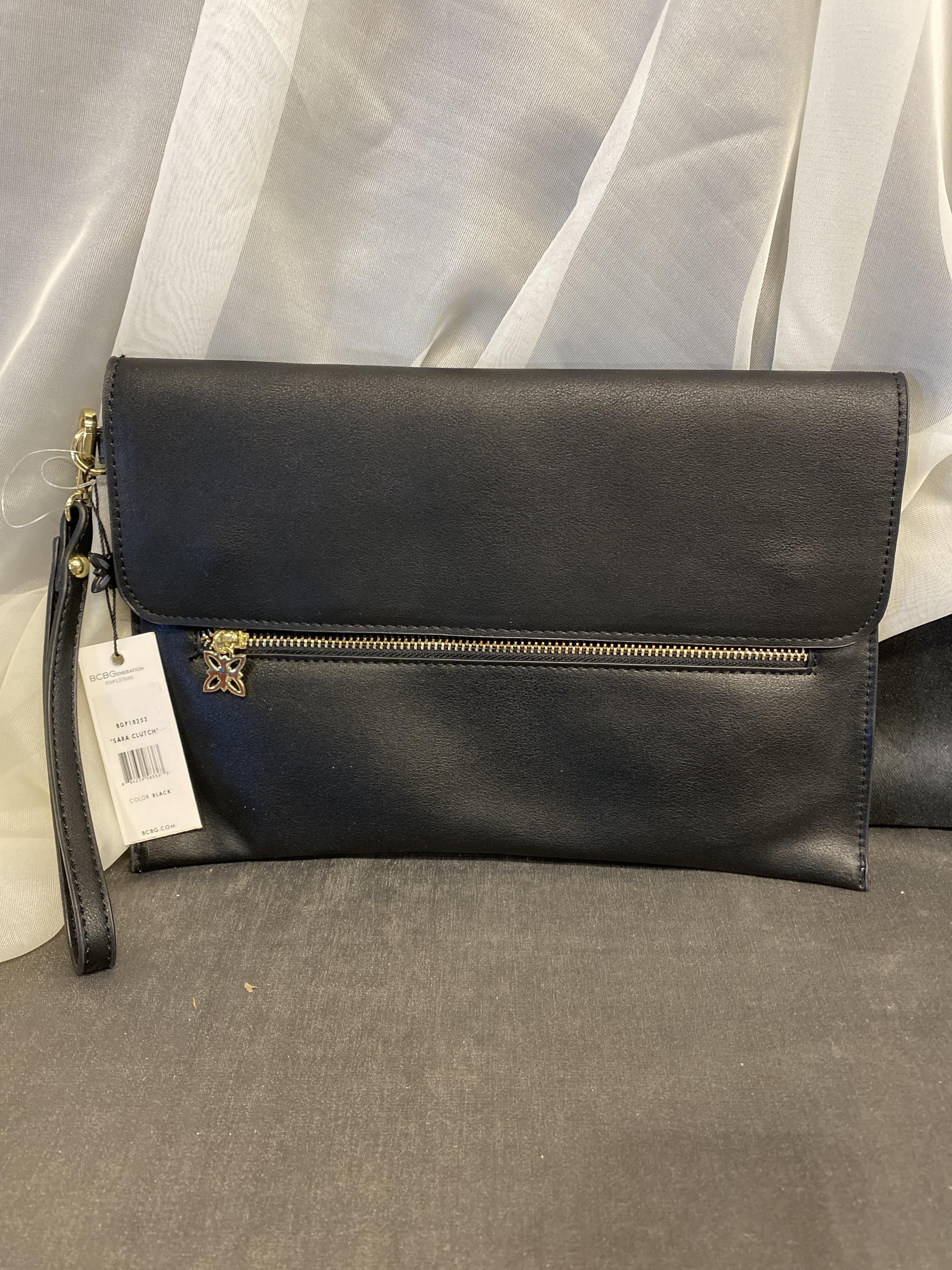 NEW! BCBG “Sara” Clutch – Black