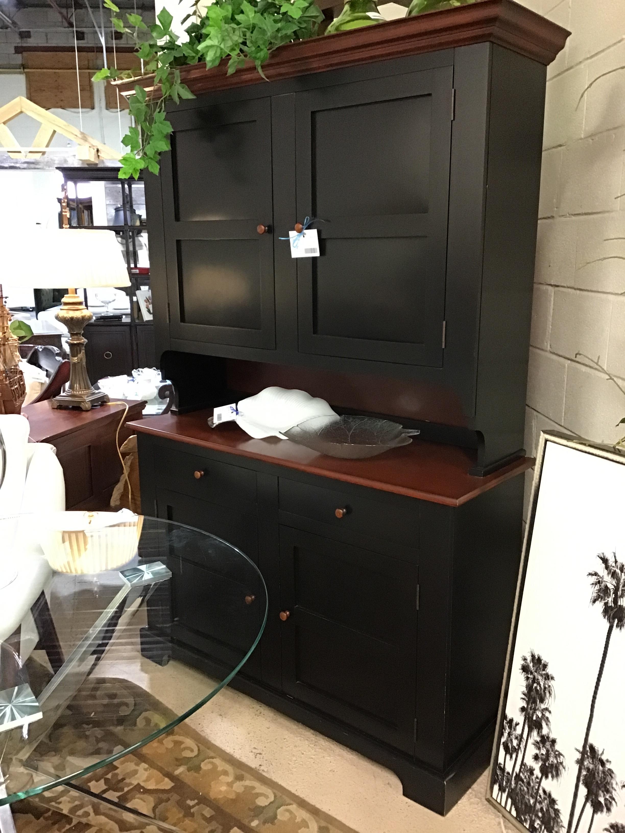 2PC Hutch