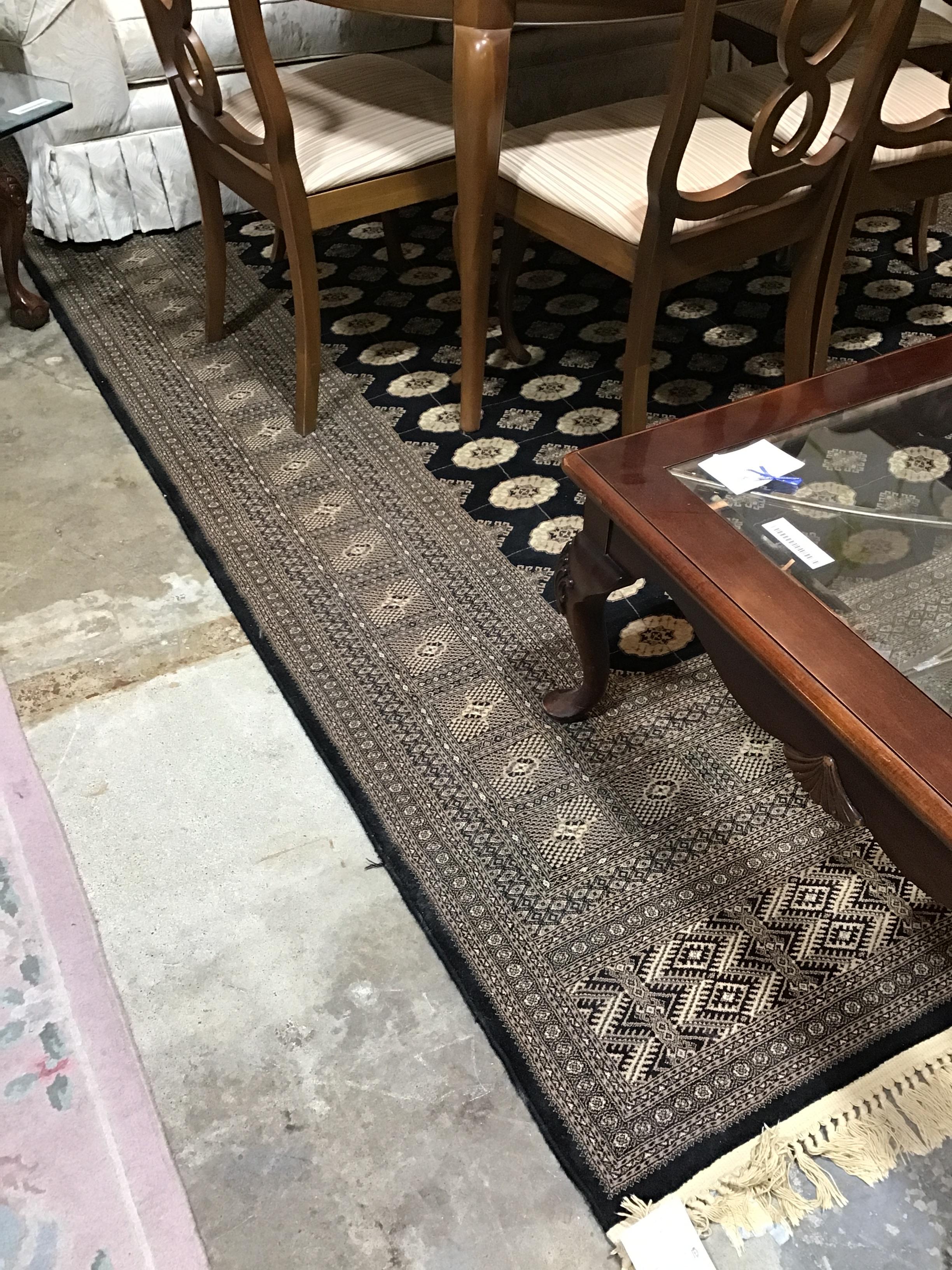 Rug – Black/Tan/Cream 7’11” x 11’6″