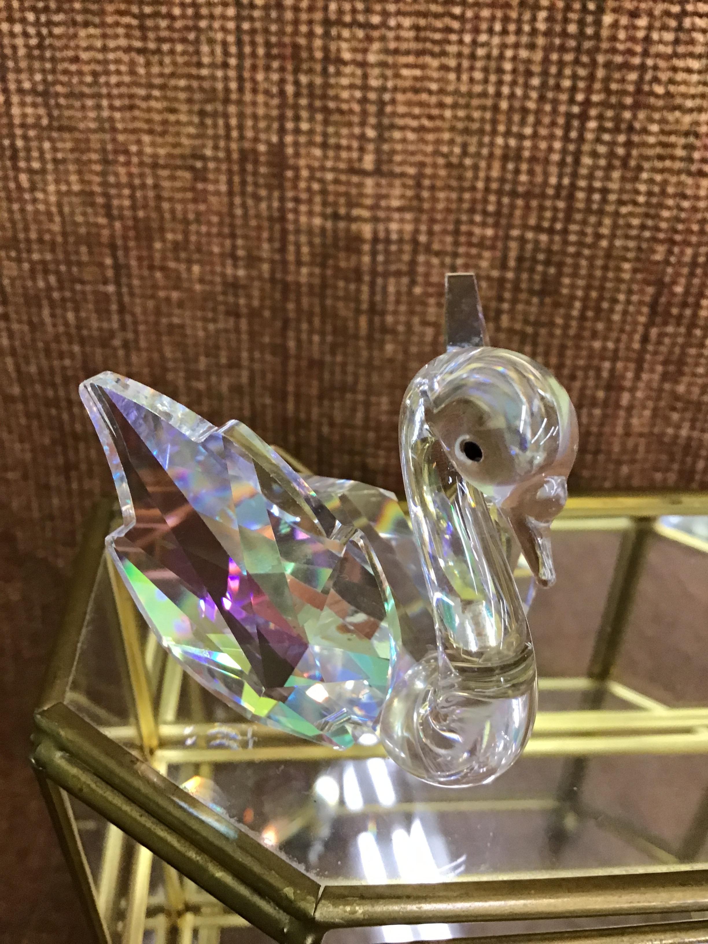 Iris Arc Glass Swan Figurine