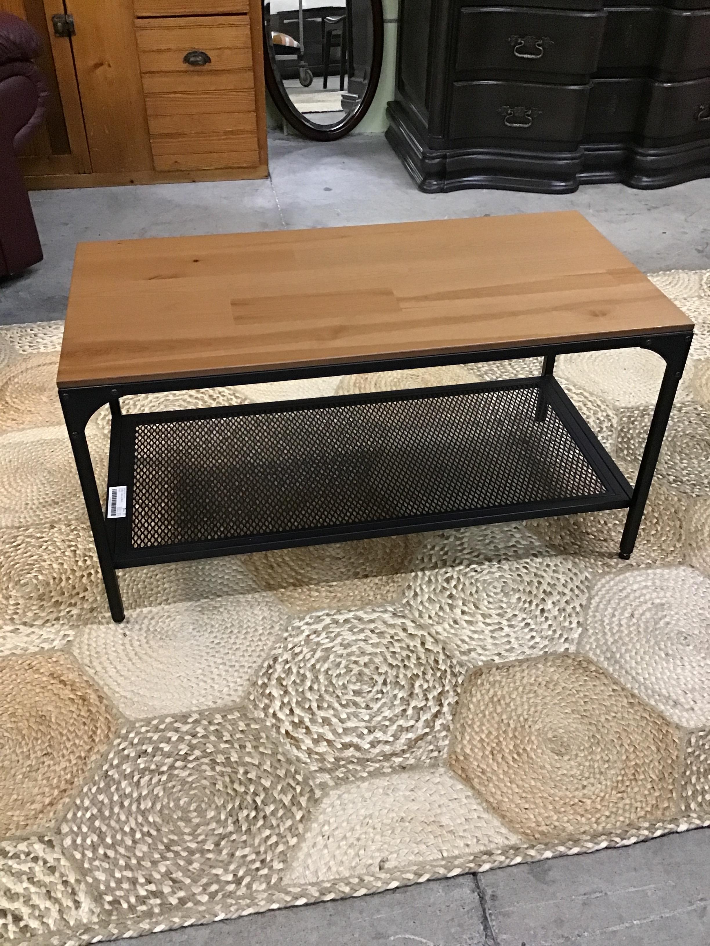 Industrial-style Coffee Table w Mesh Shelf
