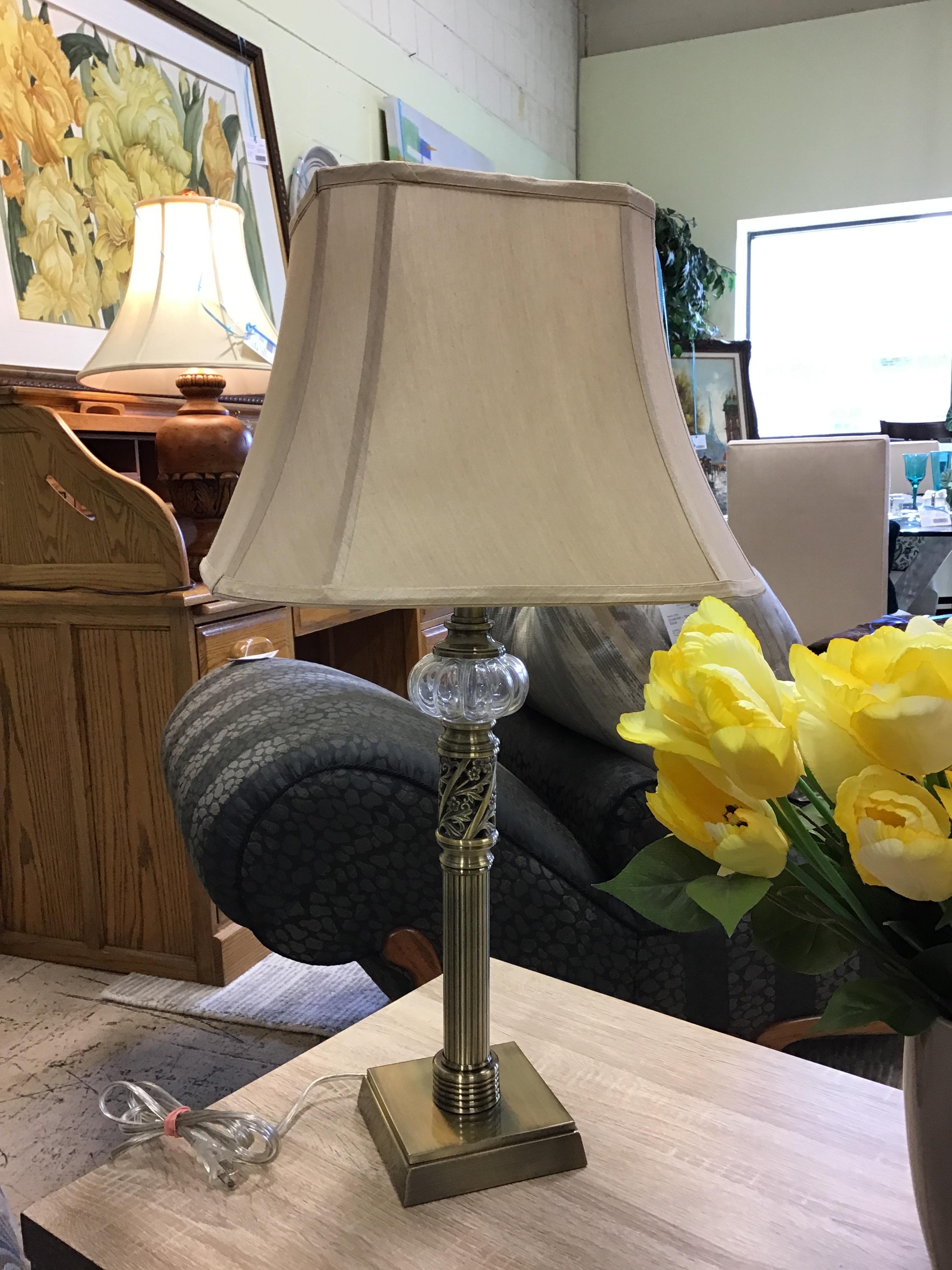 Metal Table Lamp – Column