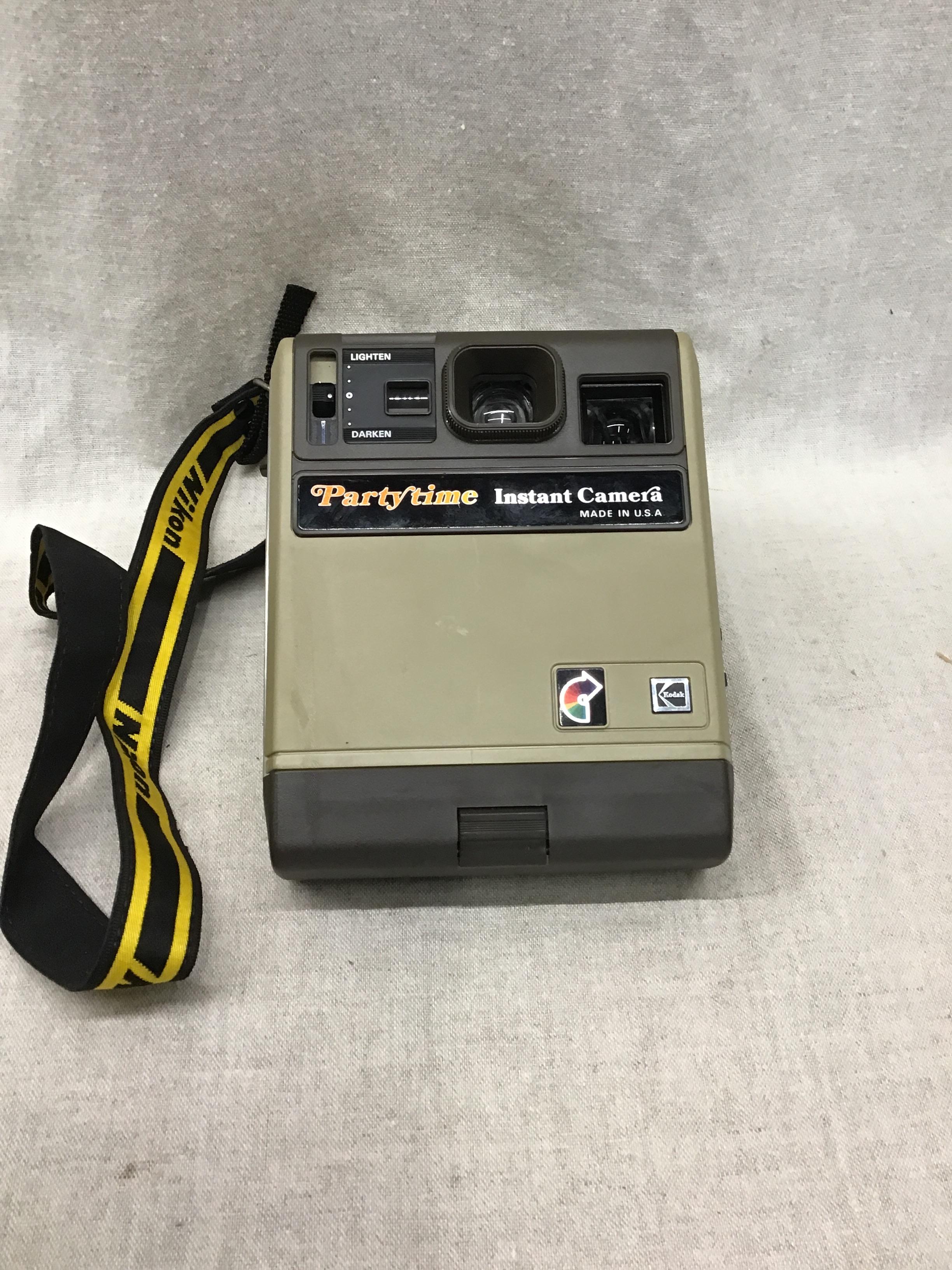Vintage KODAK Party Time Instant Camera