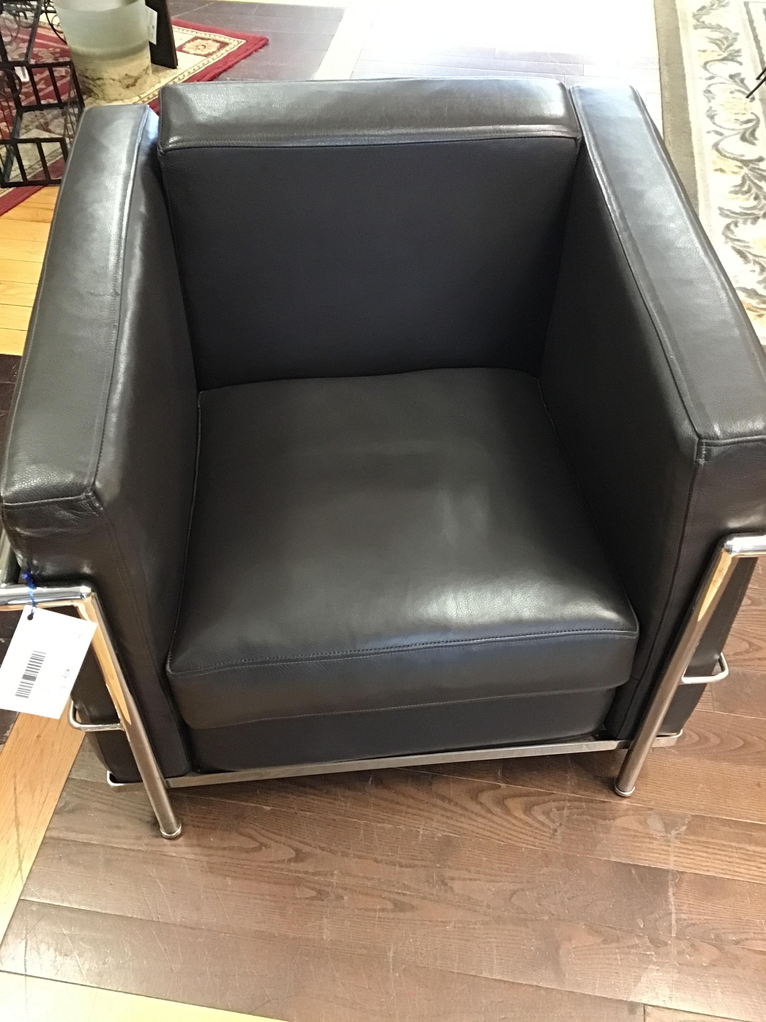 LC2 Modern Leather Chair