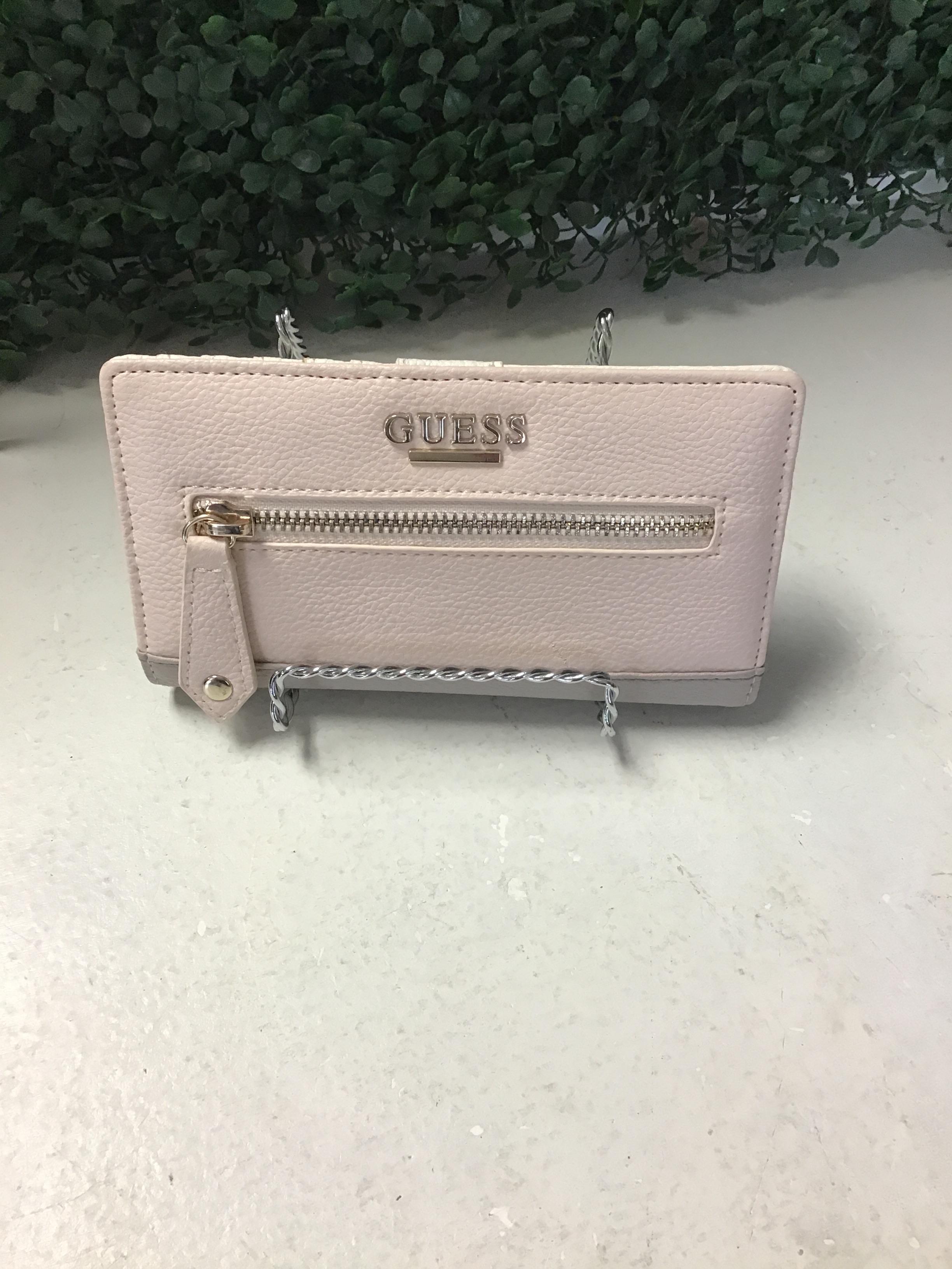 GUESS Wallet
