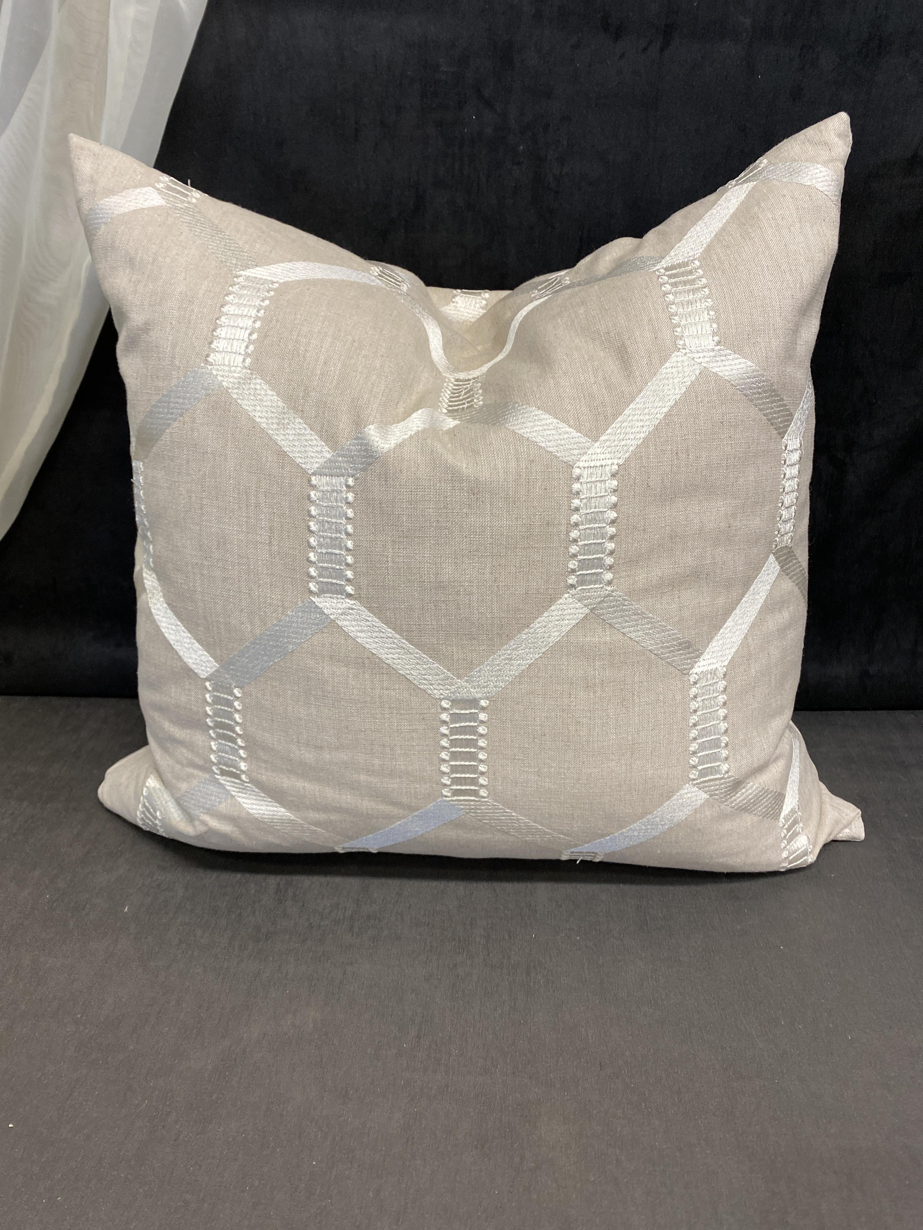Cushion – Beige & Cream