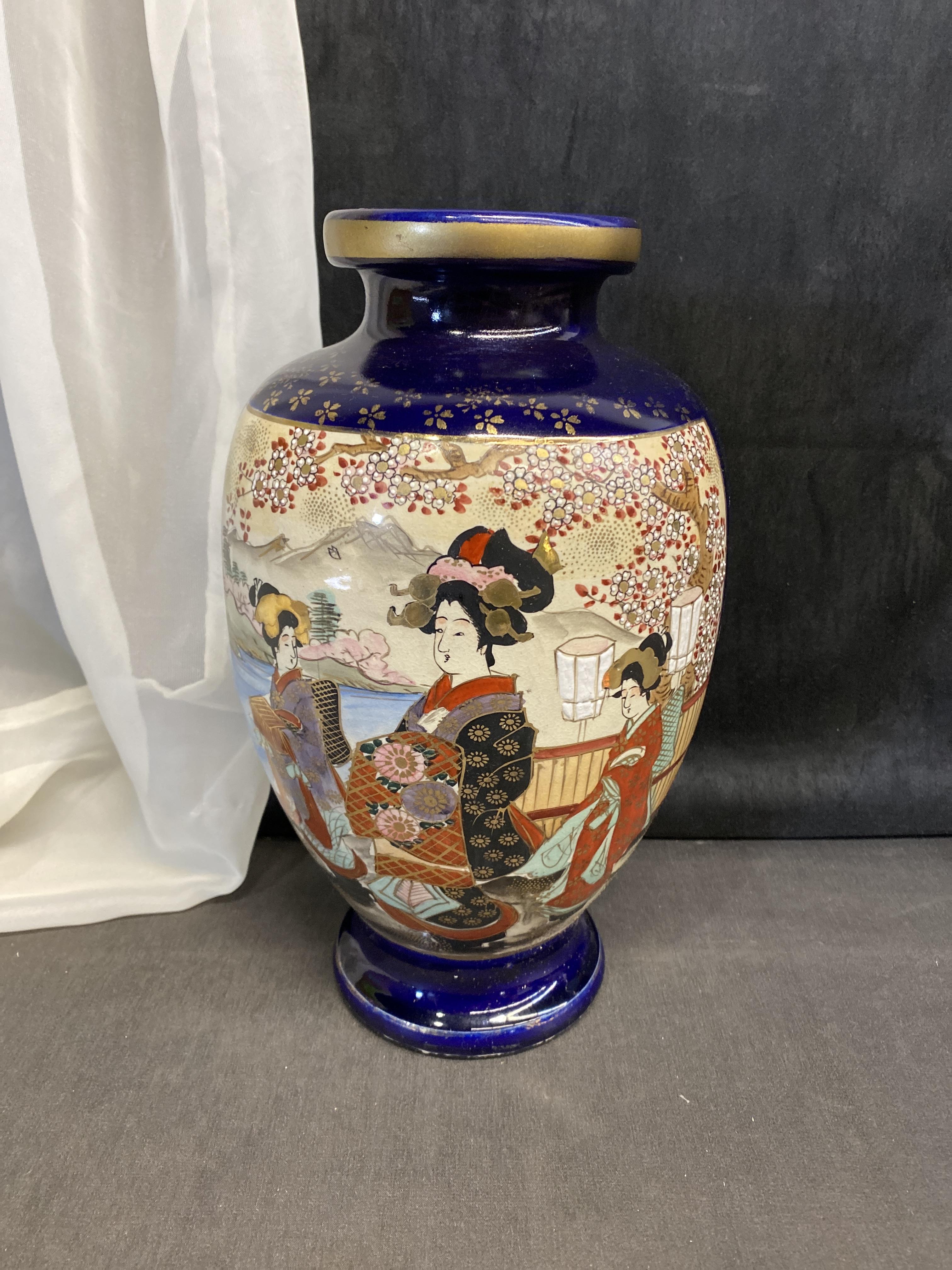 Ceramic Vase – Geisha