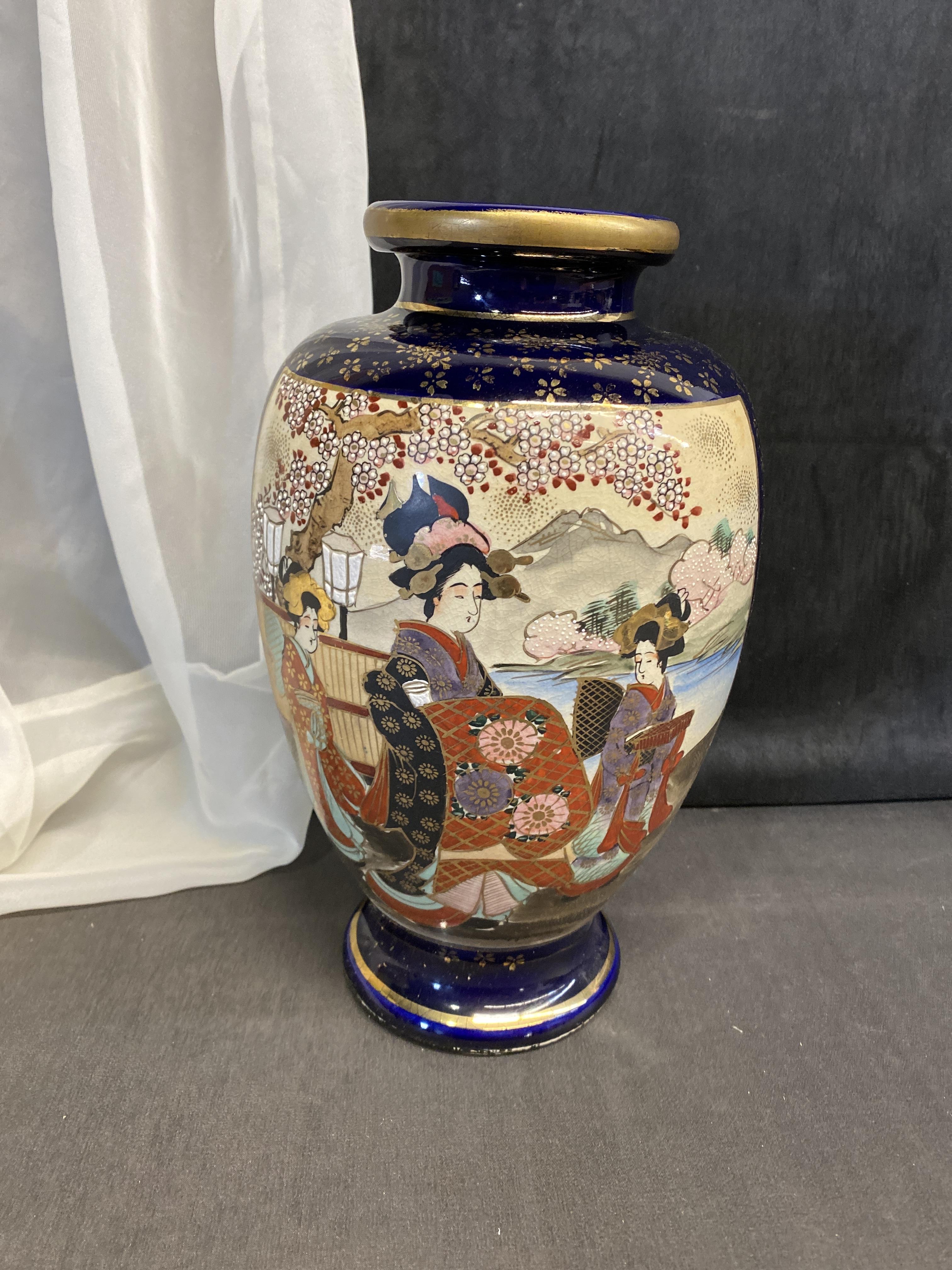 Ceramic Vase – Geisha