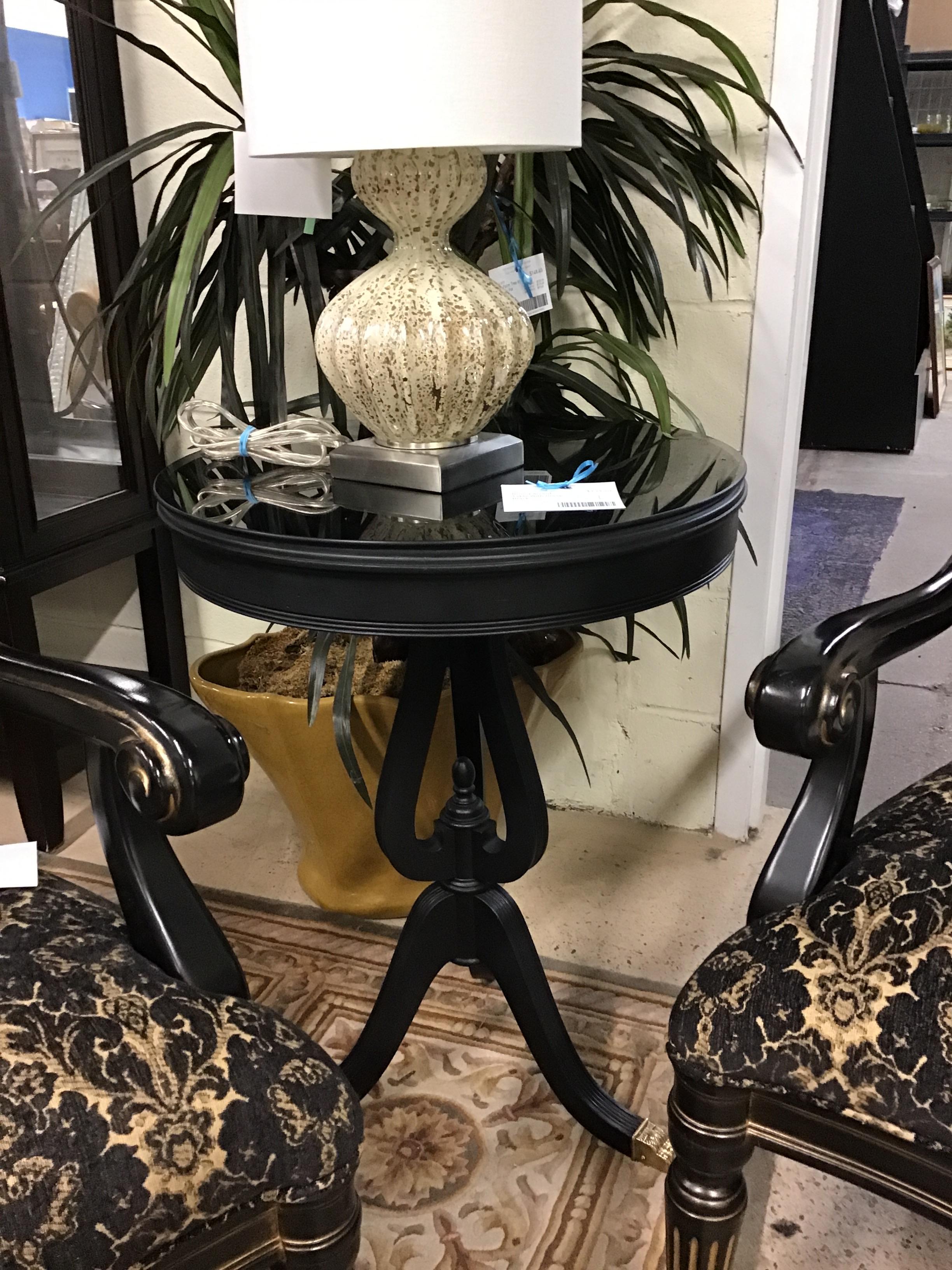 Round Accent Table With Glass -Black