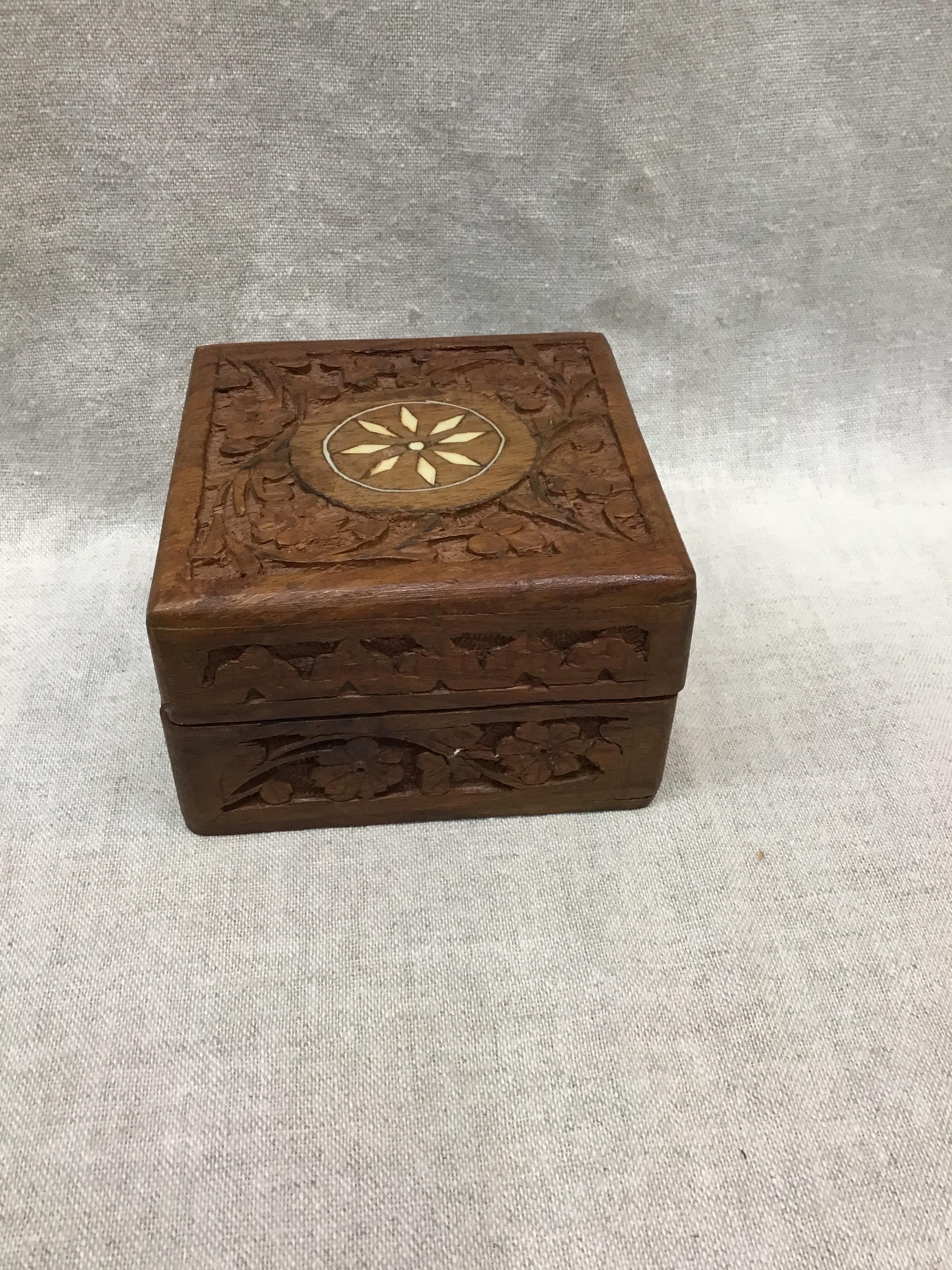 Vintage Carved Wood Box w Inlay