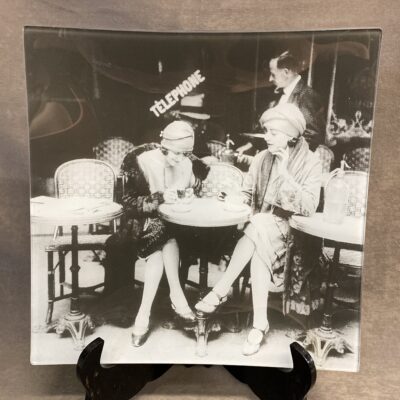 Square Glass Serving Plate Plate – Cafe Et Cigarette