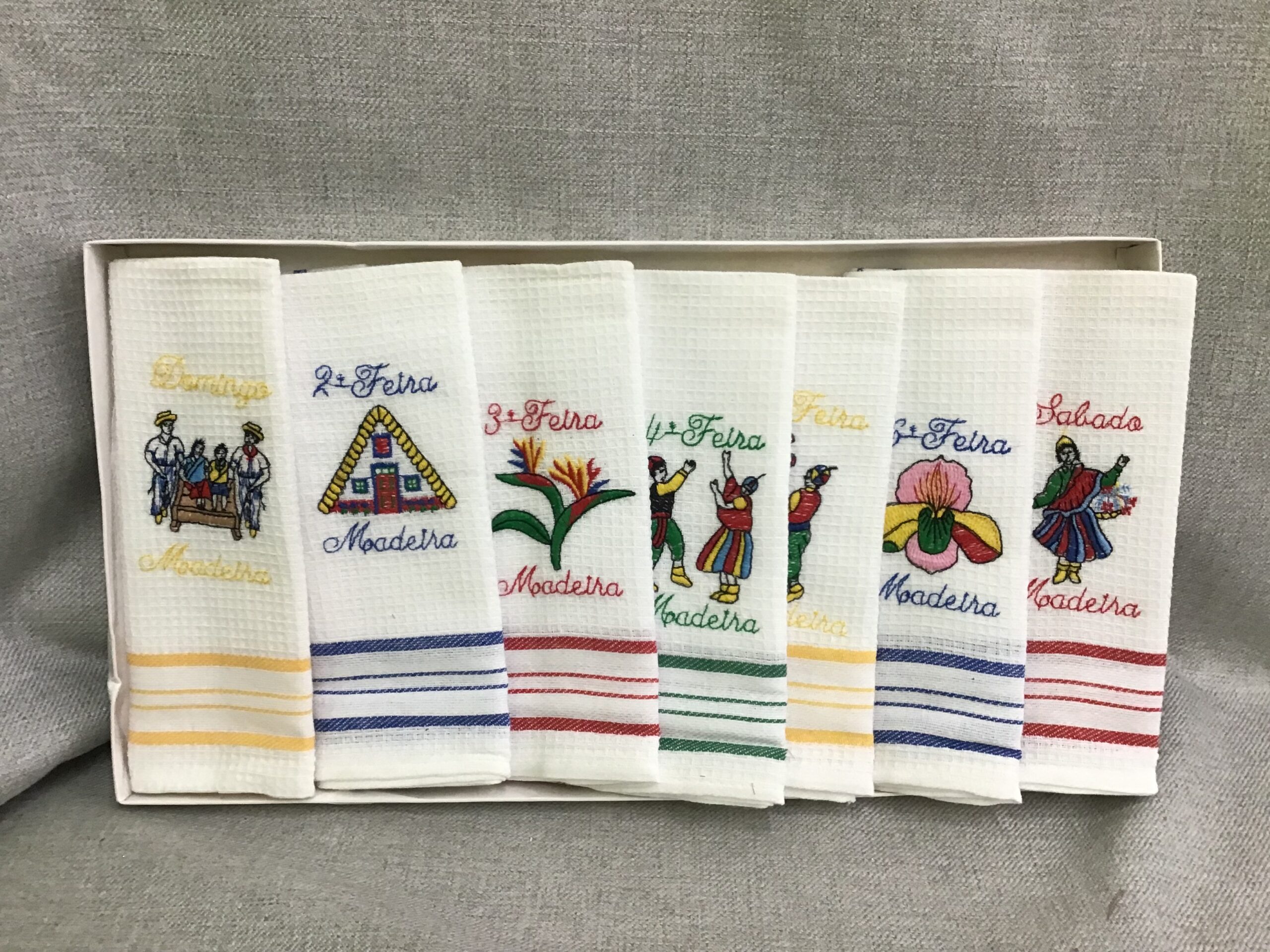 7 Tea Towels (New)