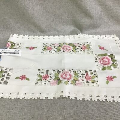 Pretty Floral Table Runner- 15″ x 44″