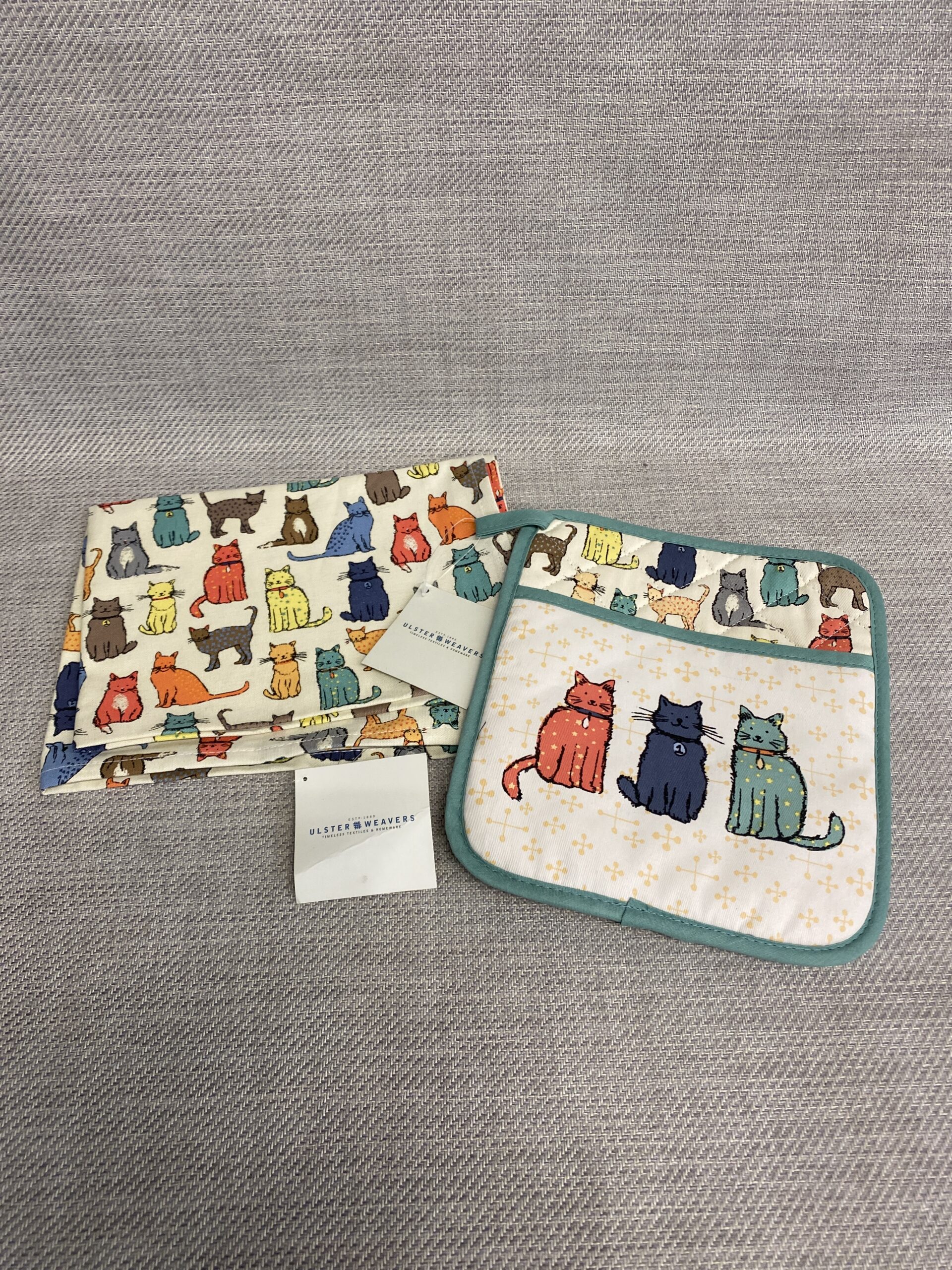 NEW! 2PC Disney Parks Kitchen Linens