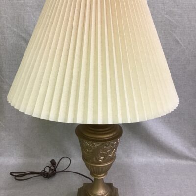 Vintage Brass Tone Table Lamp- 27.5″h