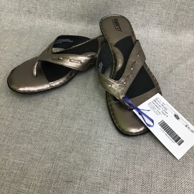 Born Shoes Women’s Flat Sandals- Size 9