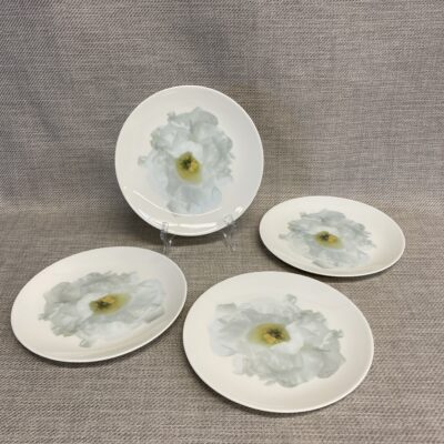 Set 4 Wedgwood “Bloomers” Plates