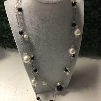 Long Necklace With Black And White Beads