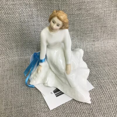 Royal Doulton Figurine ‘Across The Miles’