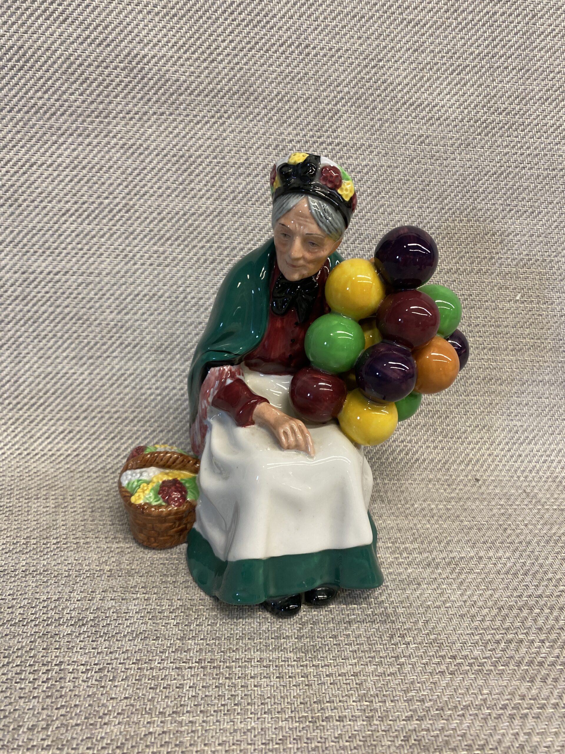 Royal Doulton Figurine – Balloon Seller