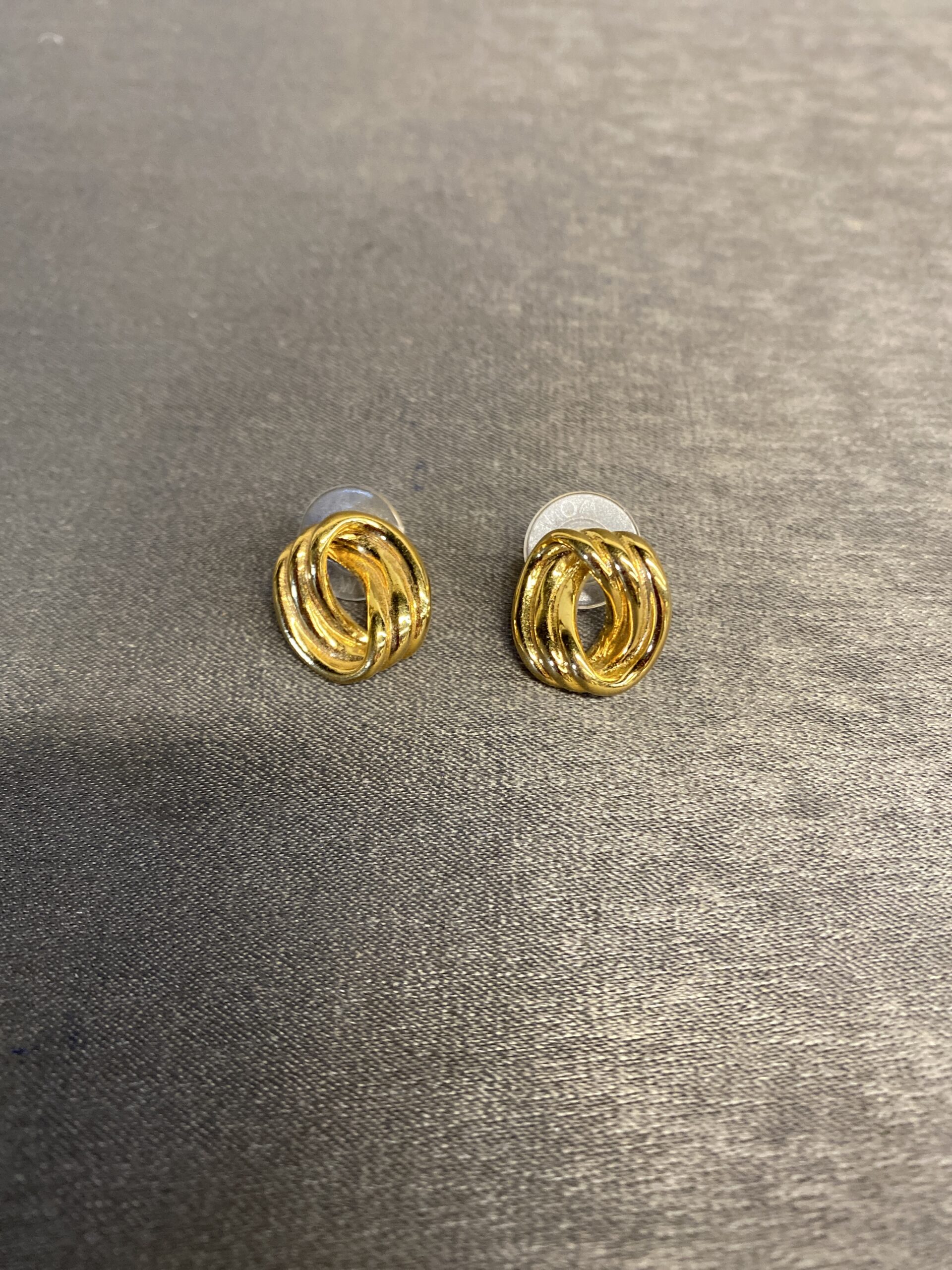Pair Pierced Earrings – Tripple Links
