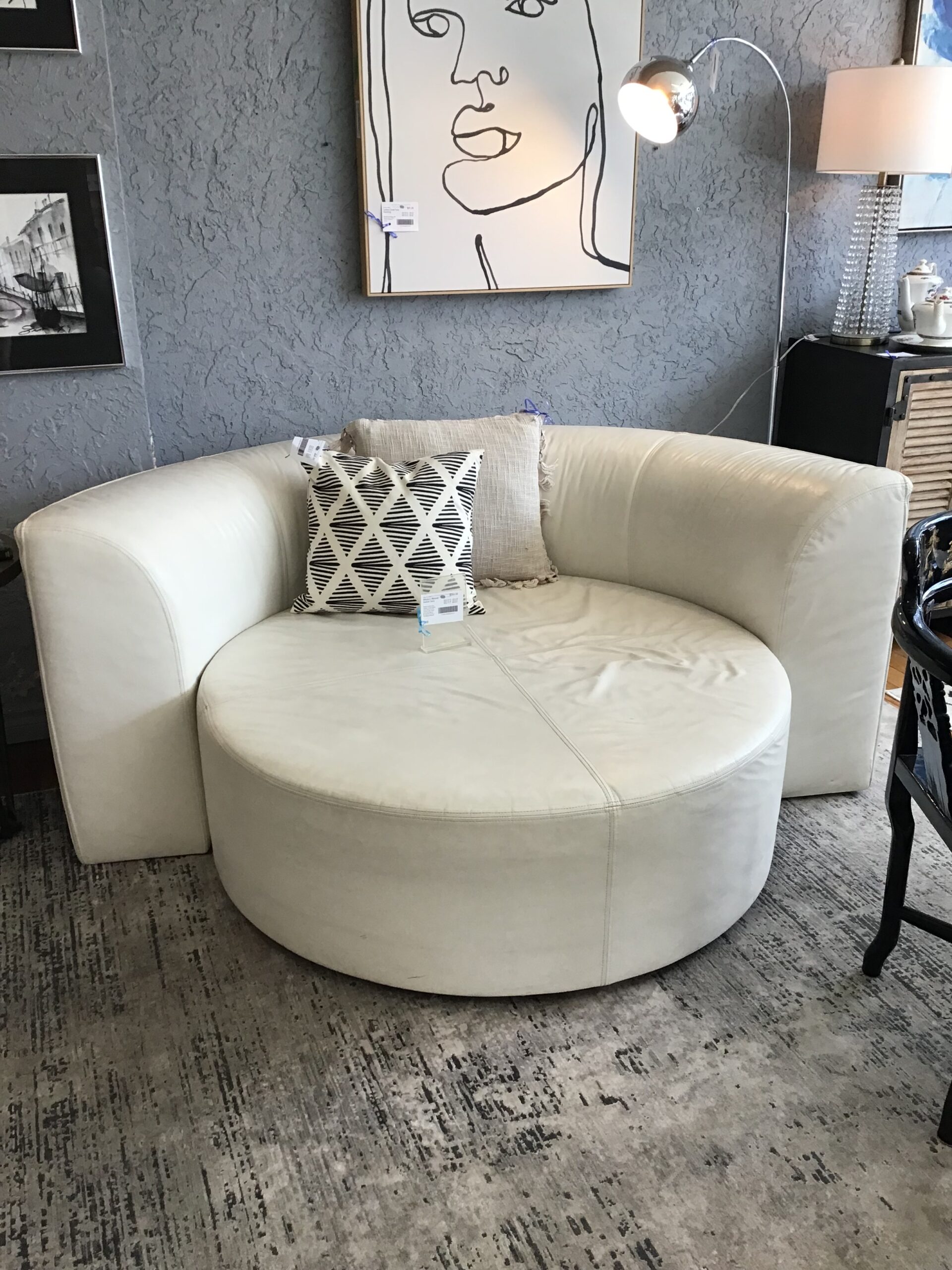 Modern Round Swivel Sofa