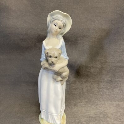 Tengra Figurine – Girl With Dog