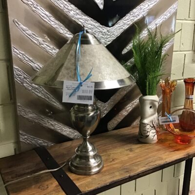 Metal Table Lamp – Mica Shade