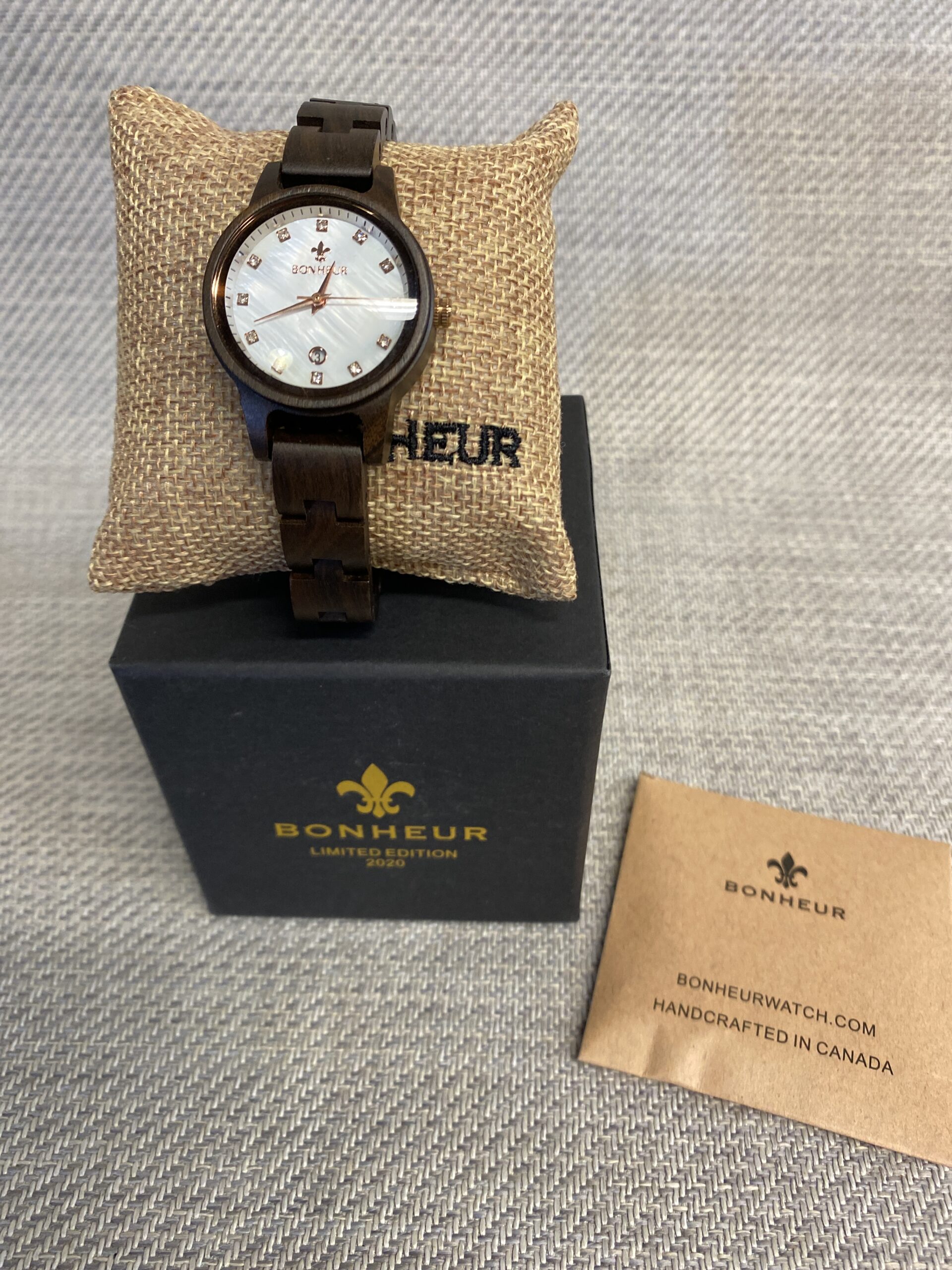 Women’s Bonheur Quartz Watch – Wood Strap