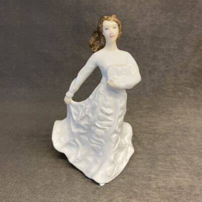 Royal Doulton Figurine – Loving Thoughts