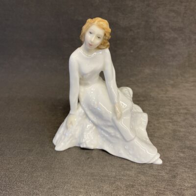 Royal Doulton Figurine – Across The Miles
