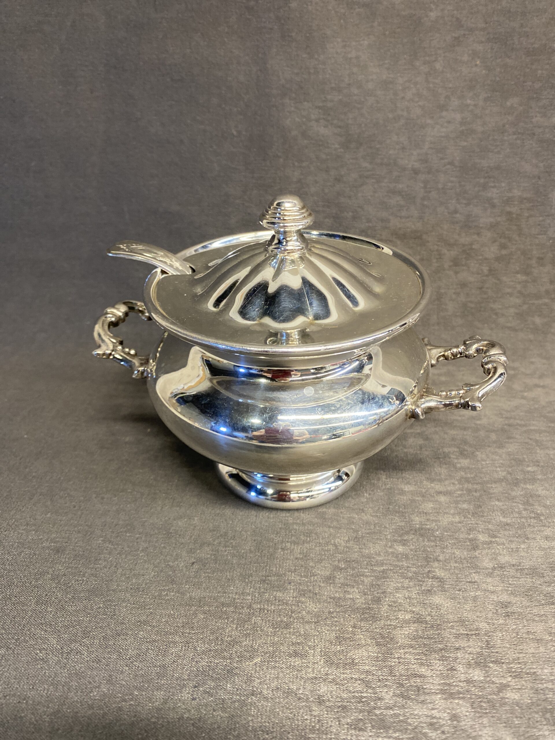 Silverplate Sauce Pot With Ladle
