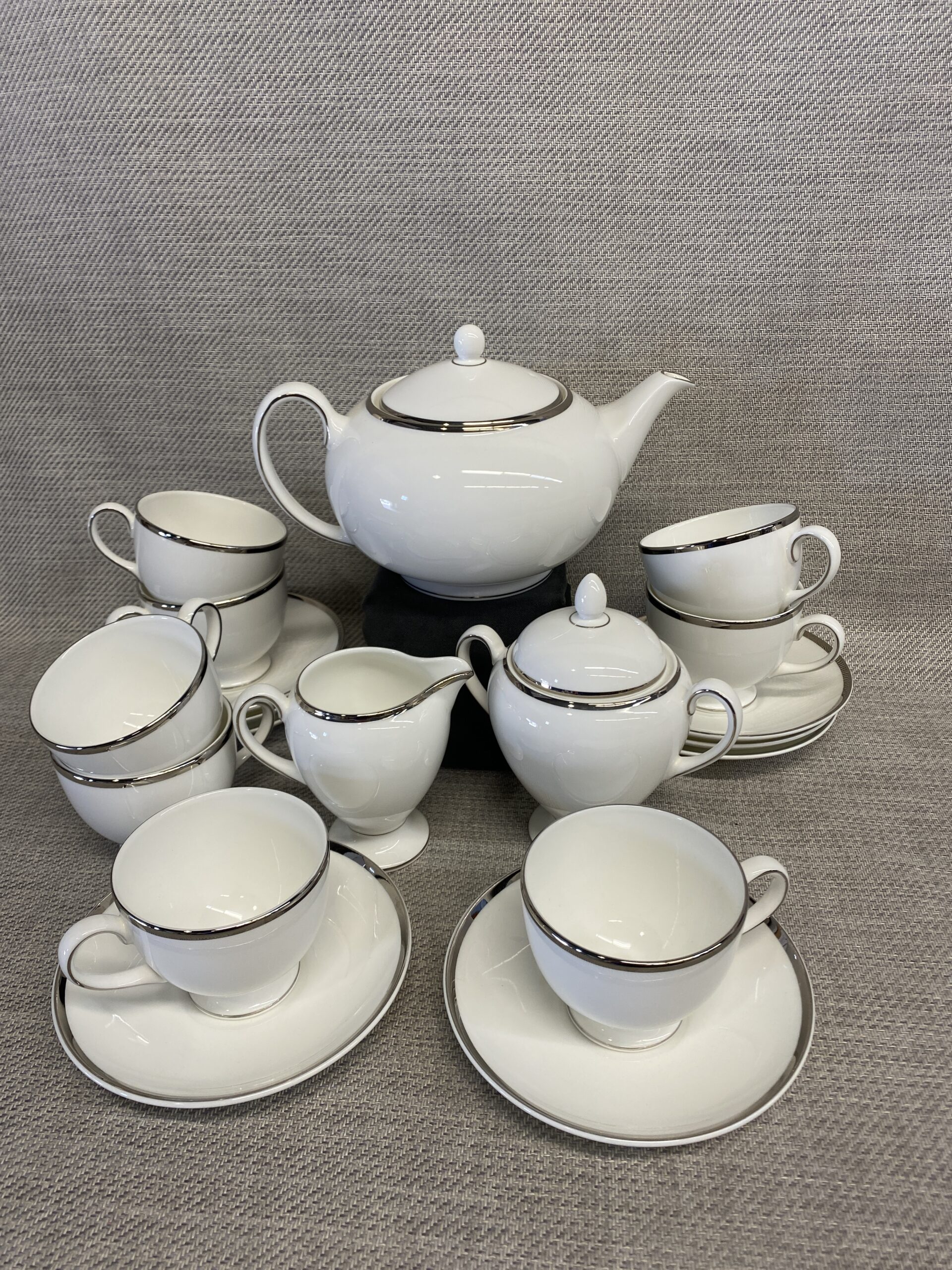 Wedgwood 19PC Tea Set