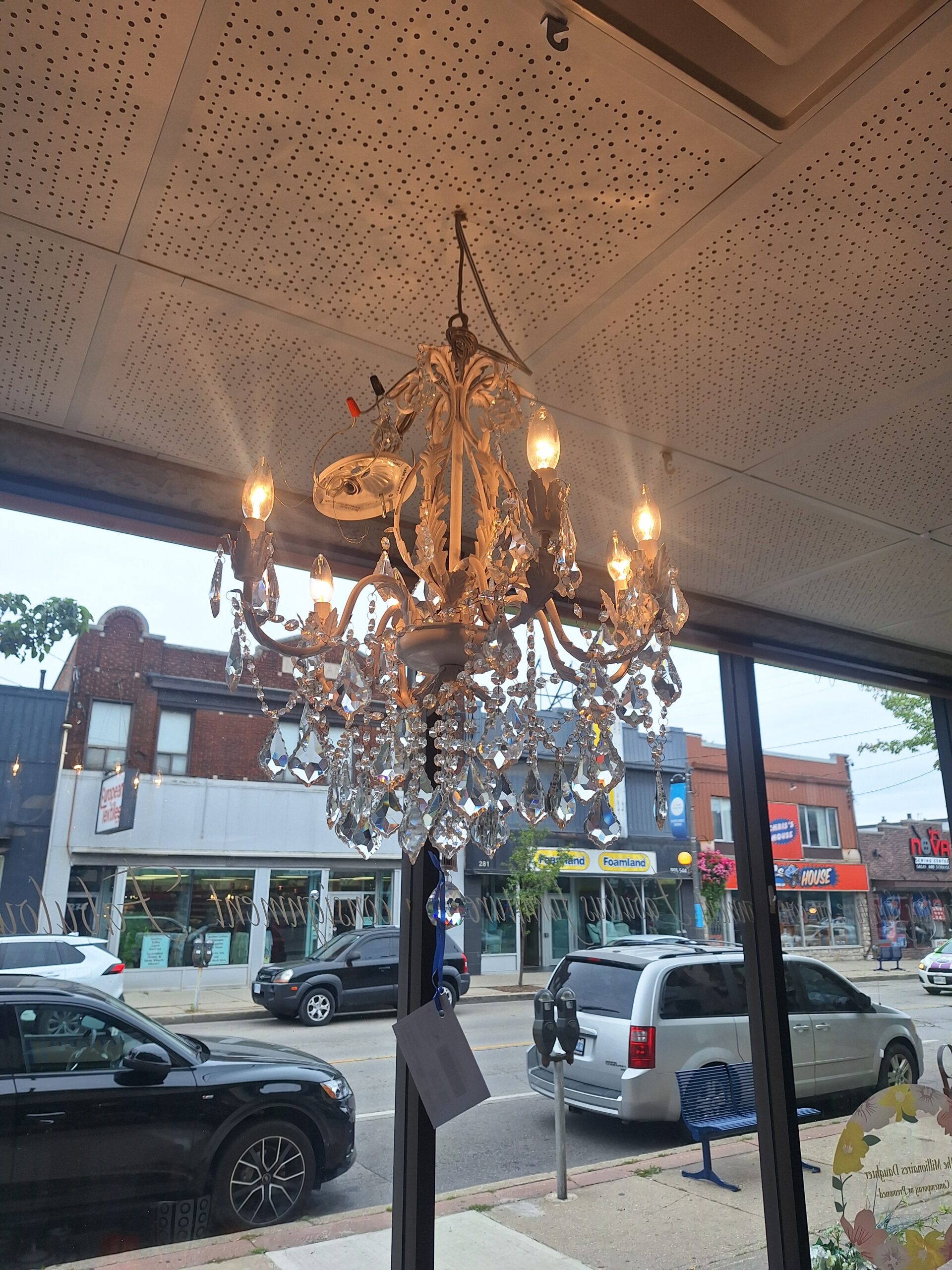 Gorgeous Crystal Chandelier