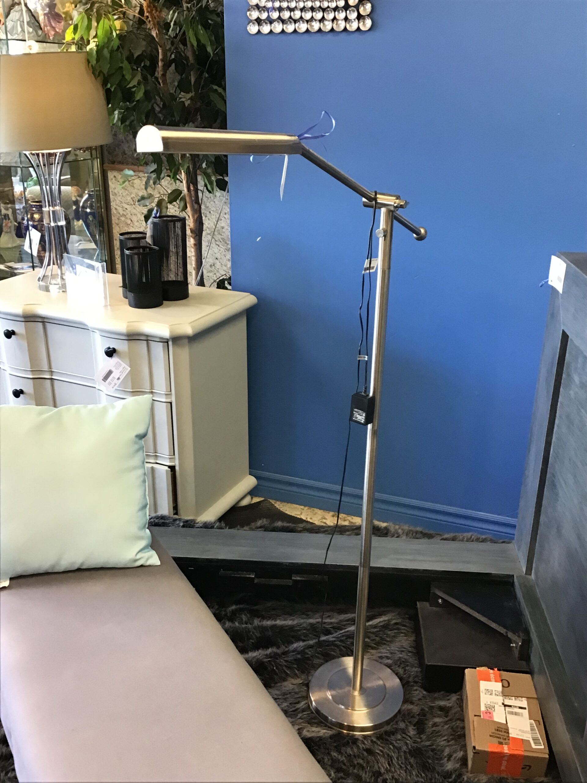 Modern LED Floor Lamp- 56.5″h