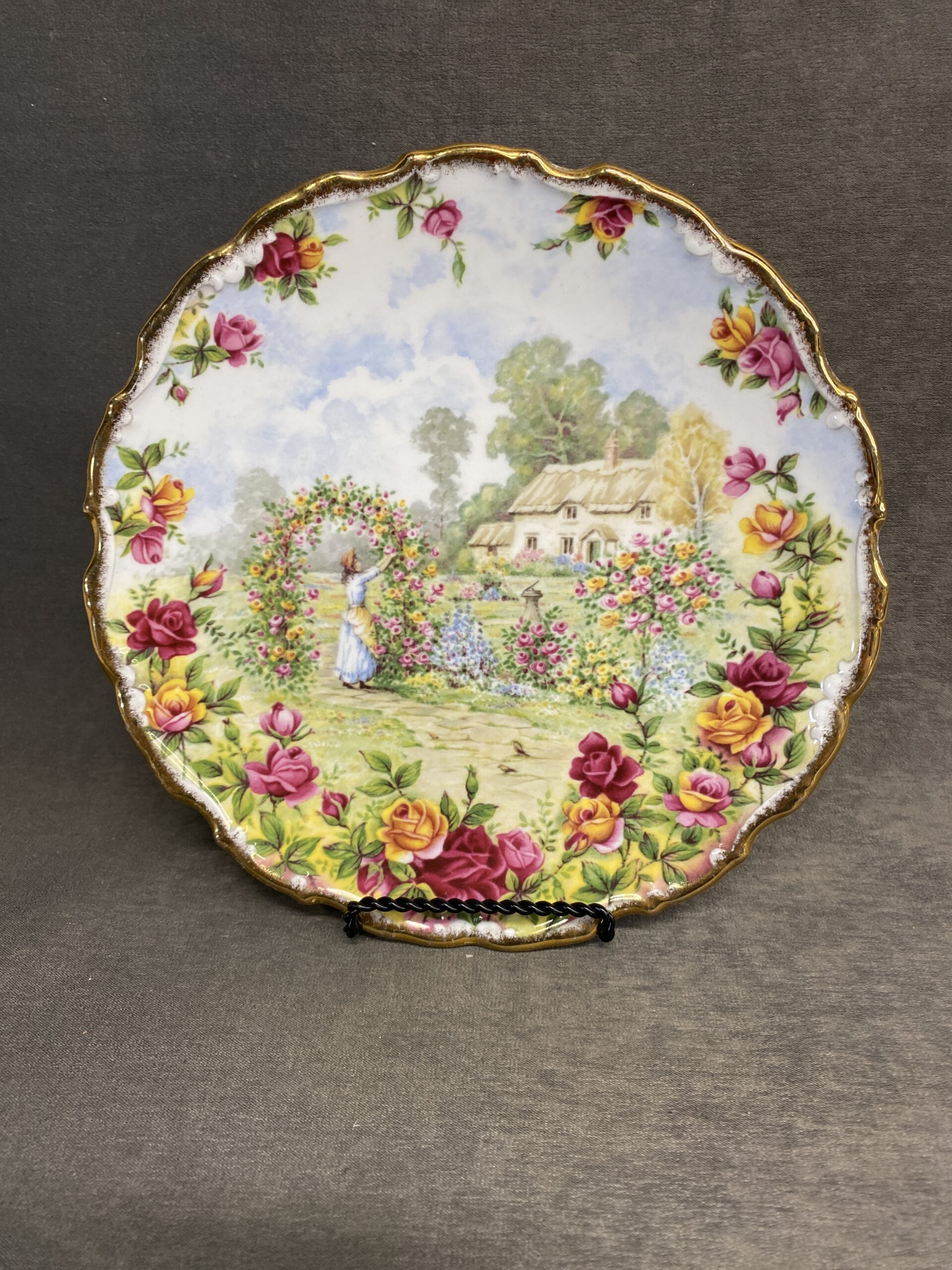 Old Country Roses Anniversary Plate