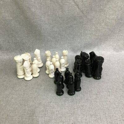 MCM Duncan Games Ceramic Chess Set