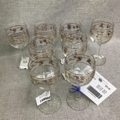 Pinecone Wine Glasses (8)