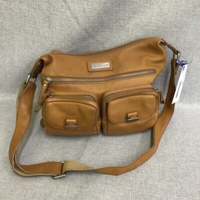 Gorgeous Danier Leather Purse