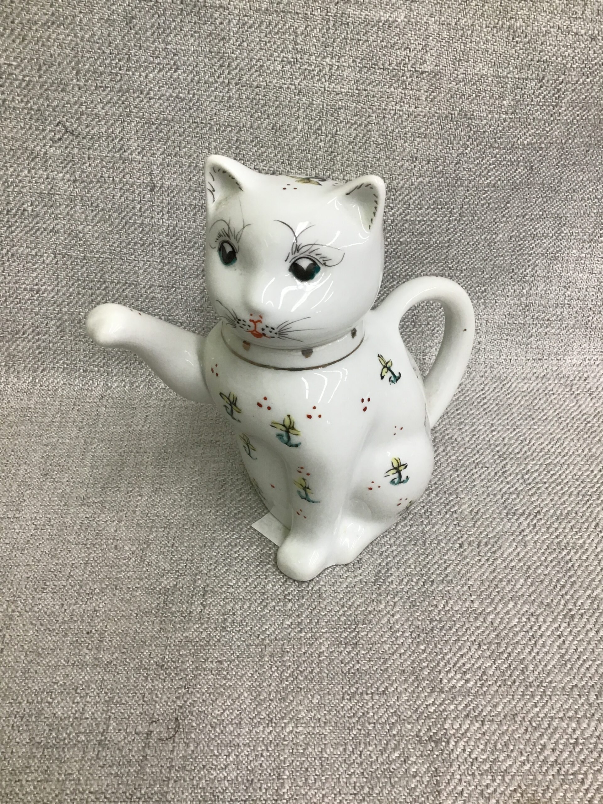 Vintage Chinese Lucky Cat Teapot