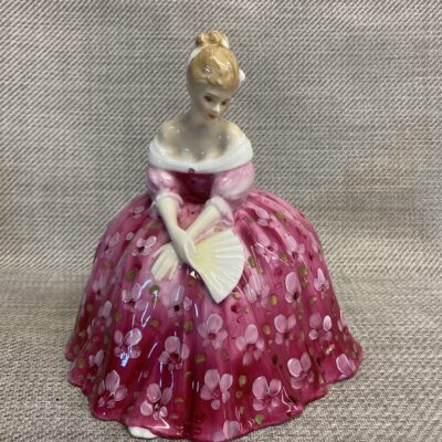 Royal Doulton Figurine – Victoria