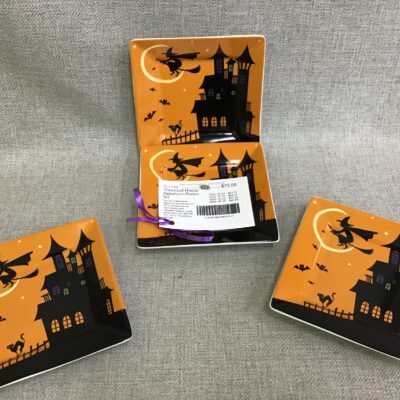 ‘Haunted House’ Appetizer Plates (4)