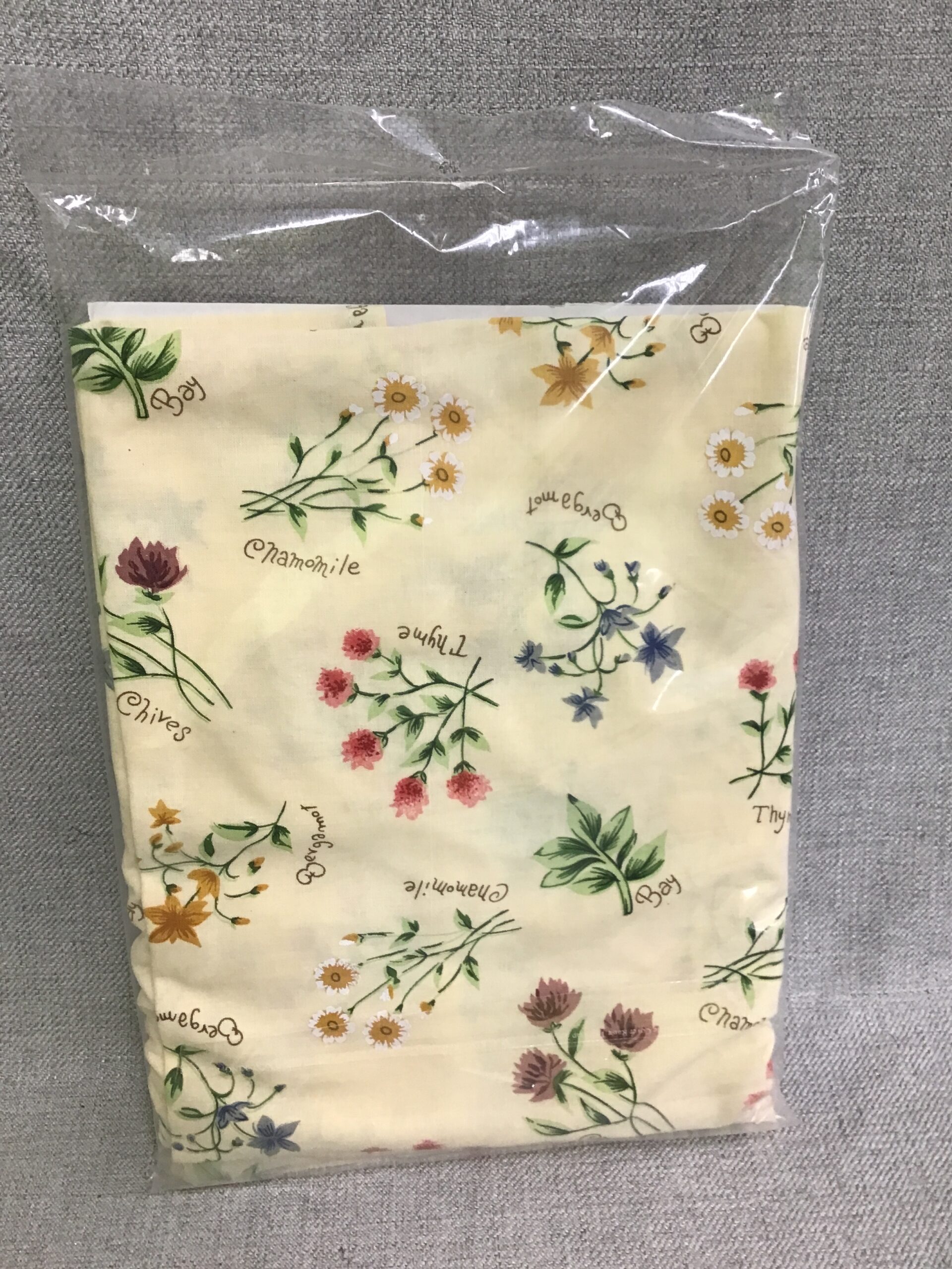 Vintage Aikaso Herbs Apron