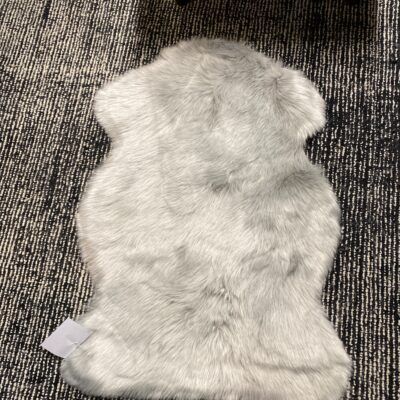OUI Faux Sheepskin – Grey