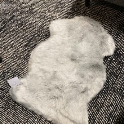OUI Faux Sheepskin – Grey
